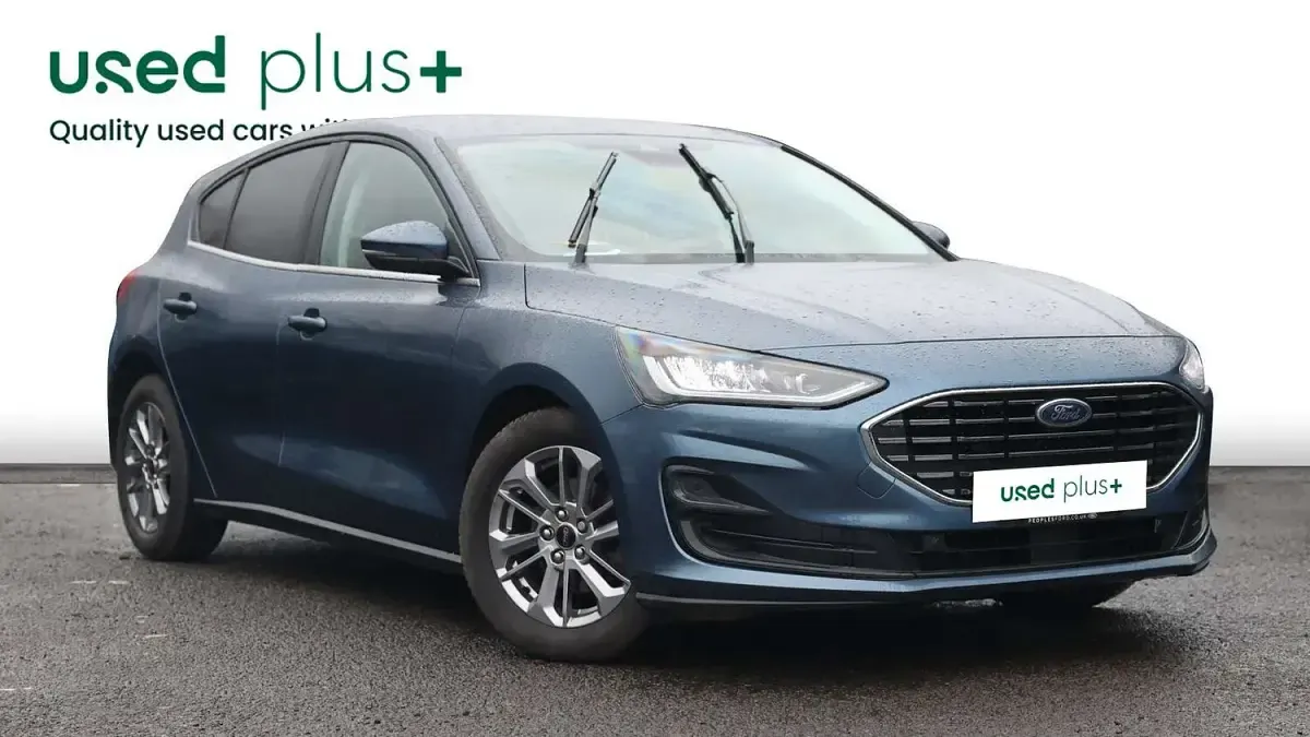 Used Ford Focus Titanium 2022 Blue Hatchback