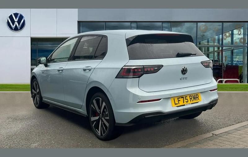 New VW Golf VIII GTE 267 HP (196 kW) 2026 Blue Hatchback