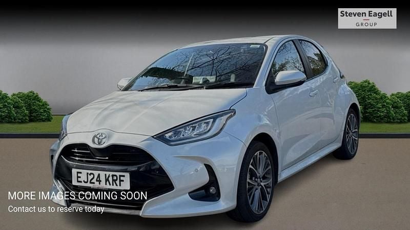 Used Toyota Yaris Hybrid 2024 White Hatchback