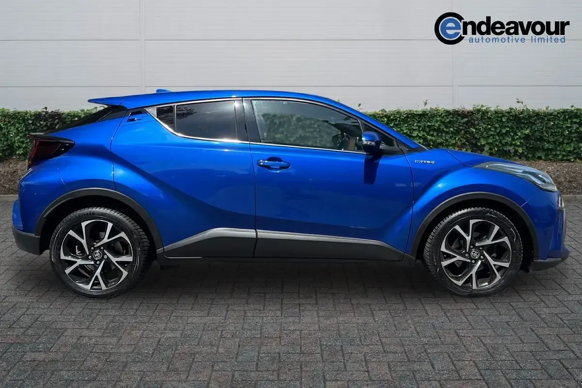 Used Toyota C-HR Design 122 HP (89 kW) 2020 Blue SUV