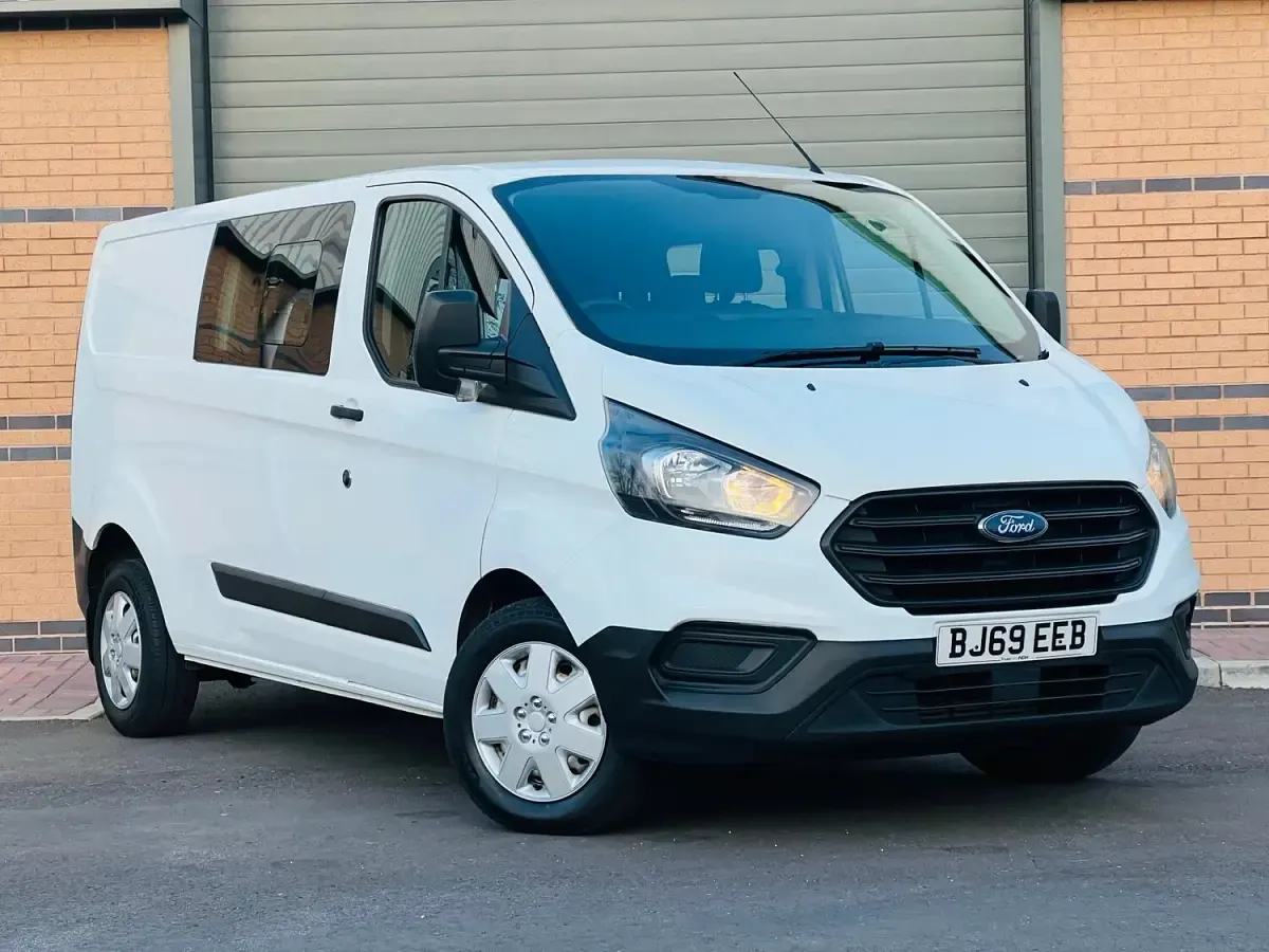 Used Ford Transit Custom 130 HP (95 kW) 2019 White Van