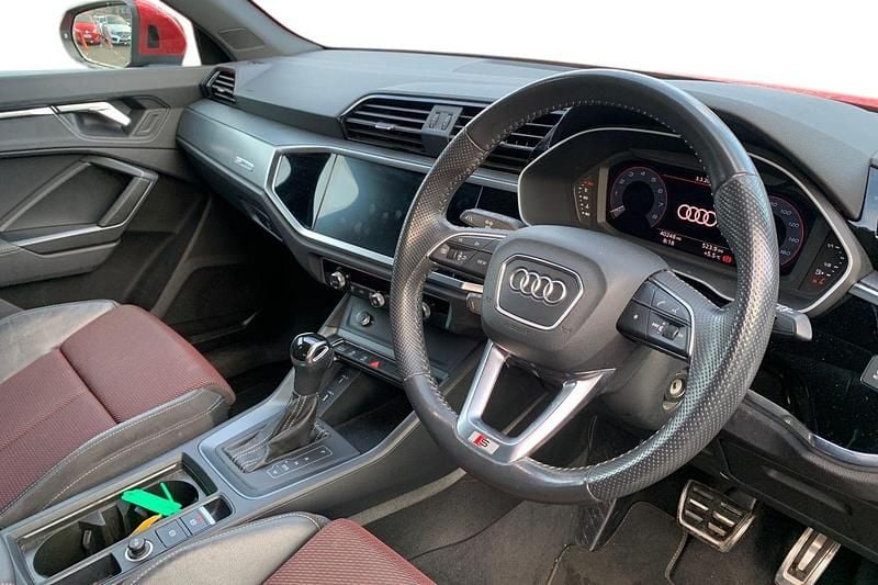 Used Audi Q3 S-Line 150 HP (110 kW) 2019 Red SUV