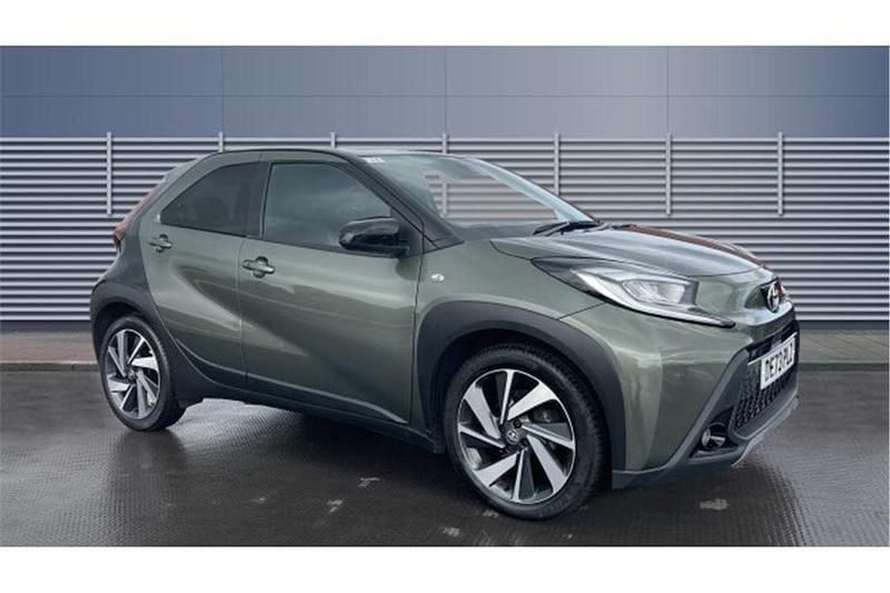 Green Used 2023 Toyota Aygo Hatchback | £13,999 (Fair price) - Image 1/4