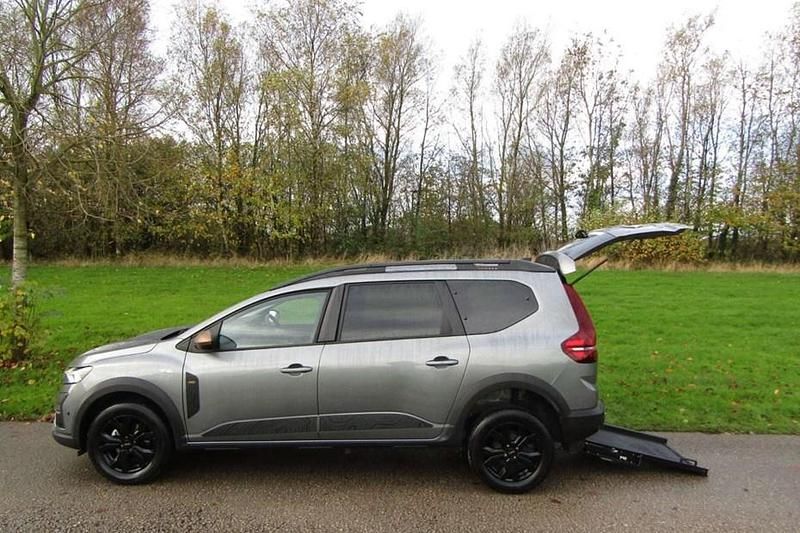 Used 2024 Dacia Jogger Extreme MPV | £18,495 (Fair price) - Image 1/1