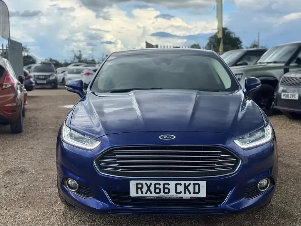 Used Ford Mondeo Titanium 180 HP (132 kW) 2016 Blue Hatchback