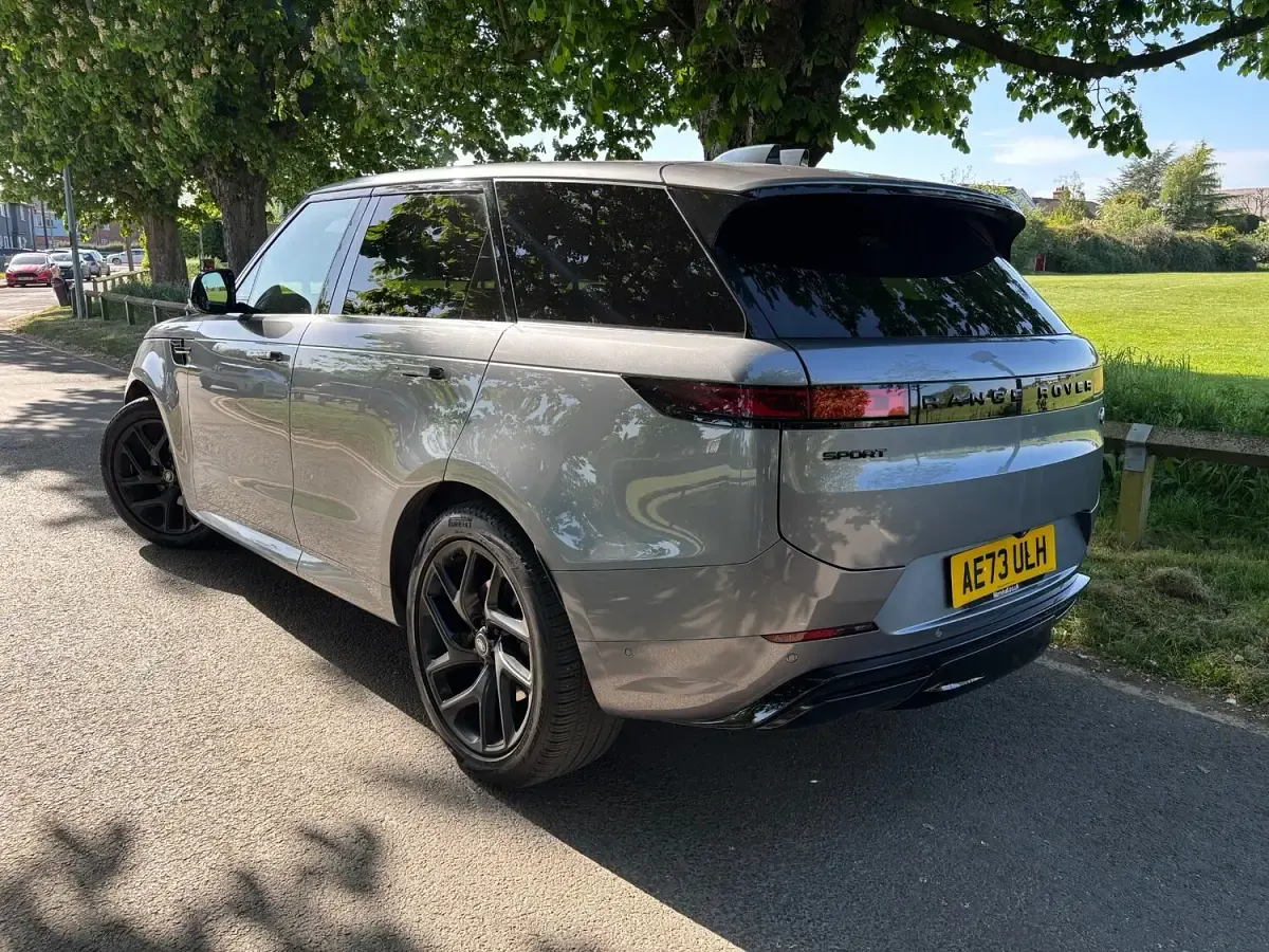 Usado Land Rover Range Rover Sport SE Dynamic 2023 Cinzento SUV