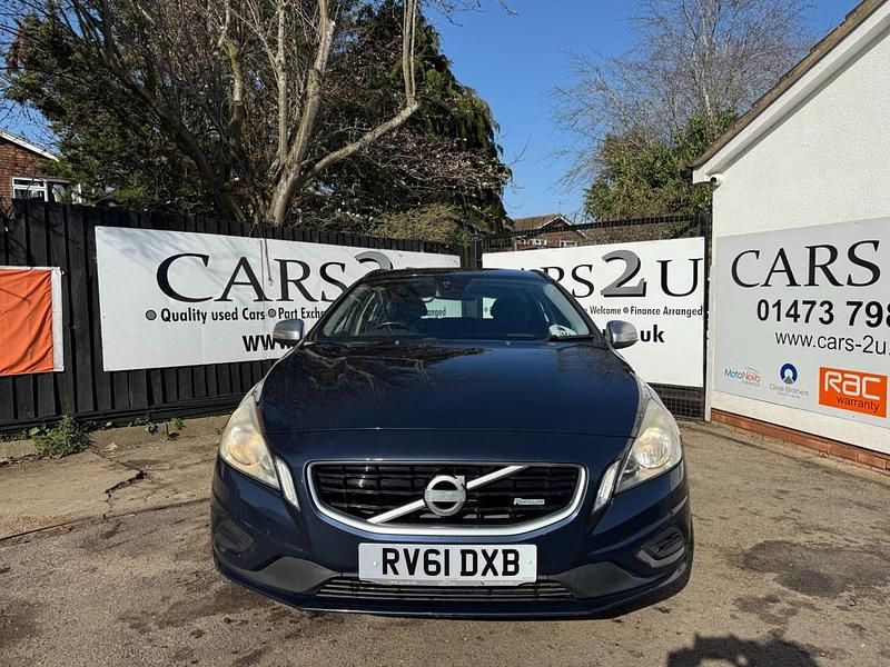 Used Volvo V60 R-Design 115 HP (84 kW) 2012 Blue Estate
