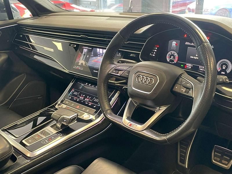 Used Audi Q7 Black Edition 286 HP (210 kW) 2020 Blue SUV