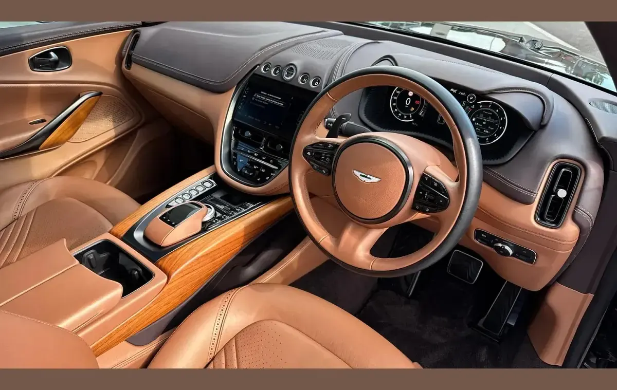 Used Aston Martin DBX 550 HP (404 kW) 2021 Green SUV