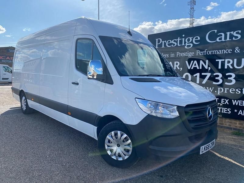 White Used 2019 Mercedes Sprinter Van | £10,950 (Fair price) - Image 1/4
