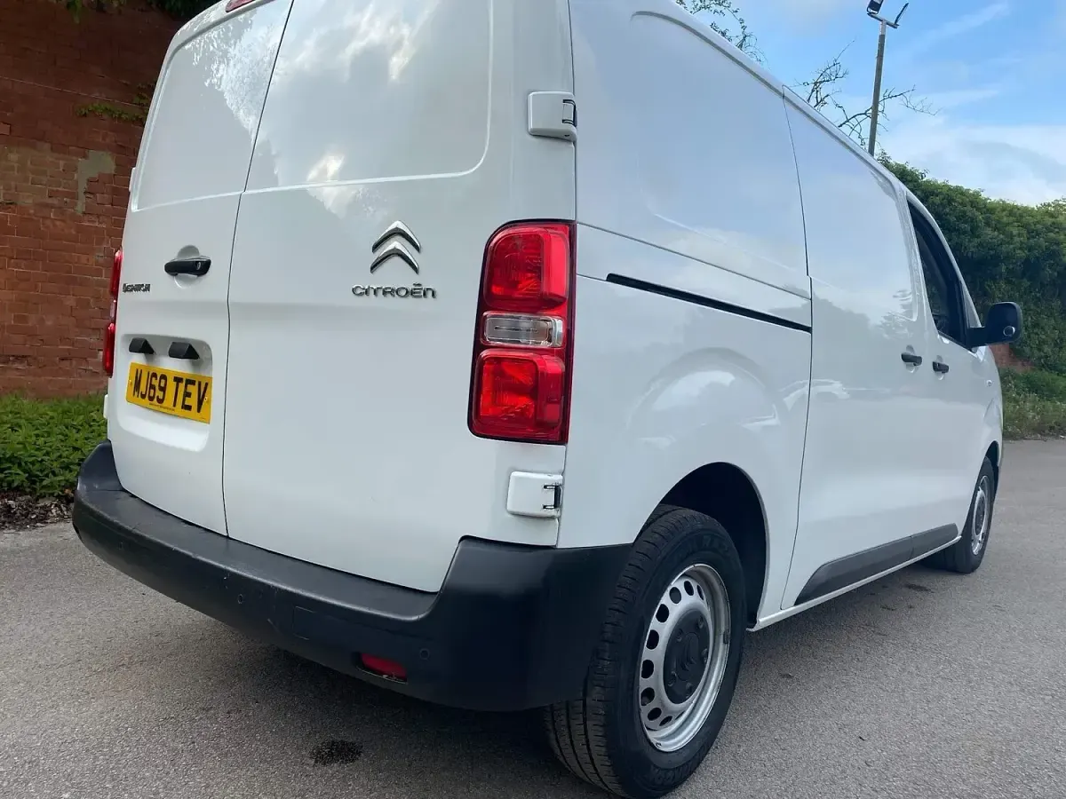 Used Citroën Dispatch 2019 White MPV