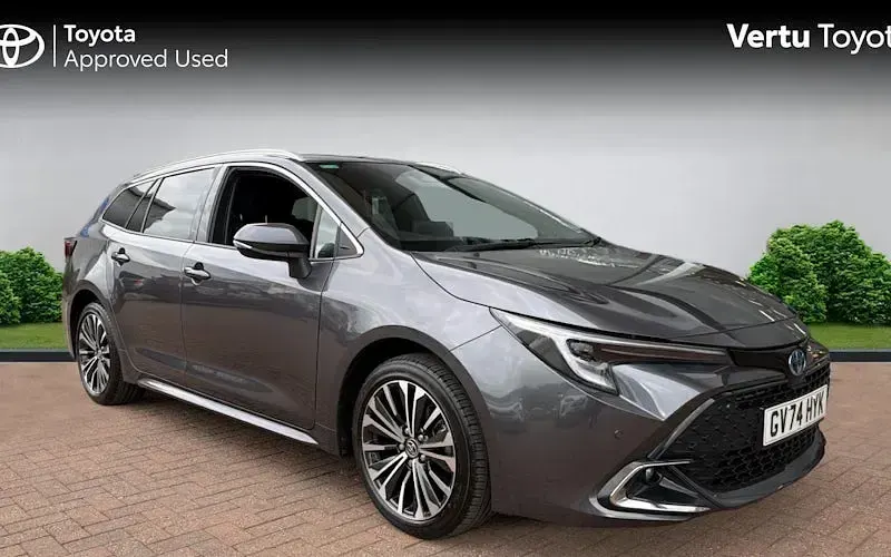 Second-hand Toyota Corolla Design 140 CP (102 kW) 2026 Break