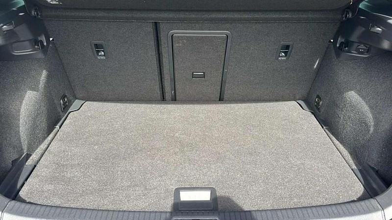 Used VW Golf VII R-line 147 HP (108 kW) 2018 Silver Hatchback