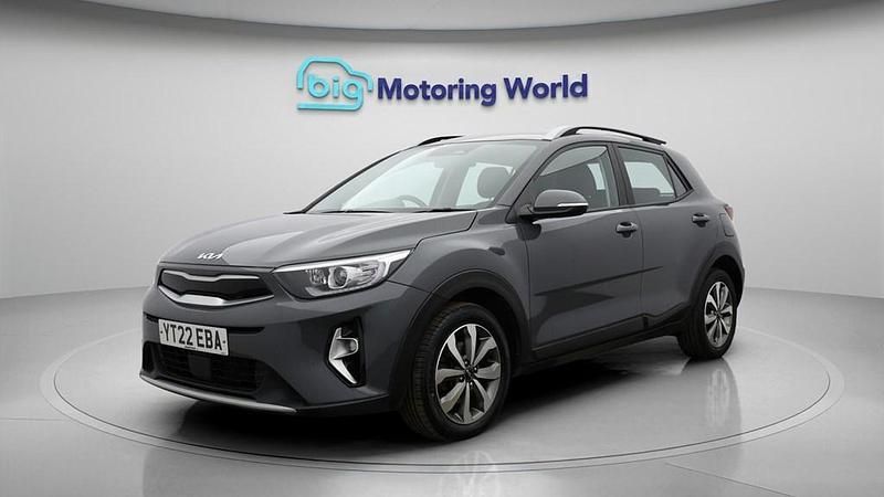 Used Kia Stonic 99 HP (72 kW) 2022 Grey SUV