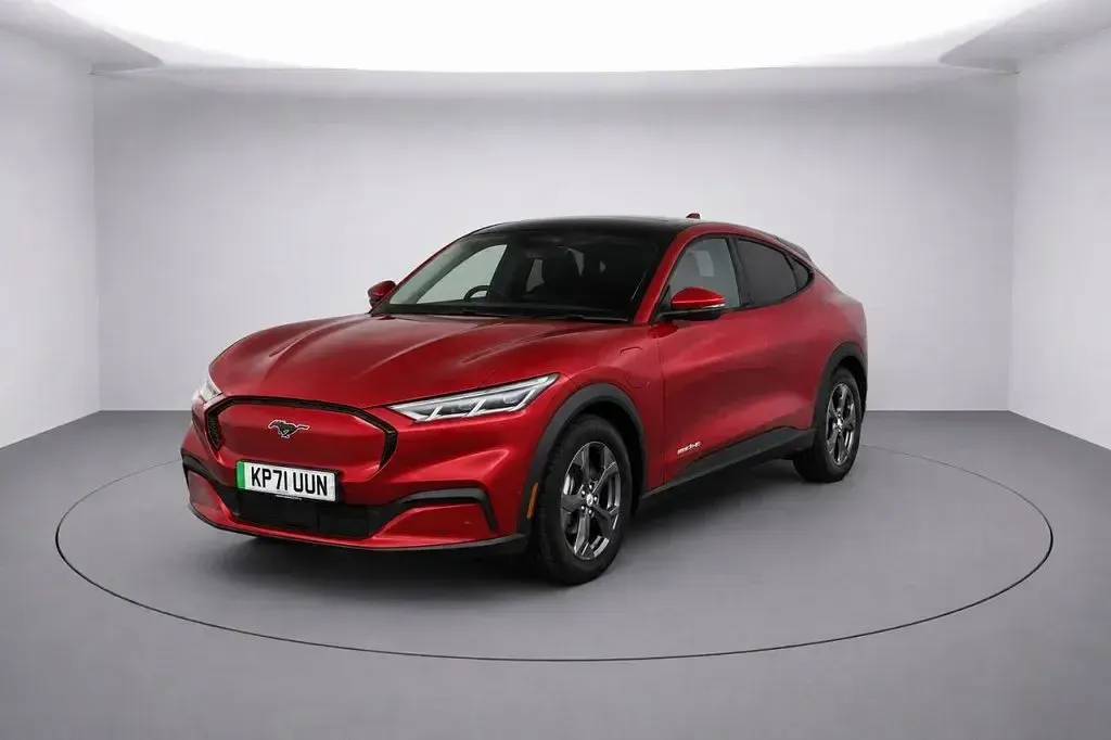 Used Ford Mustang Standard Range 269 HP (197 kW) 2022 Red Hatchback
