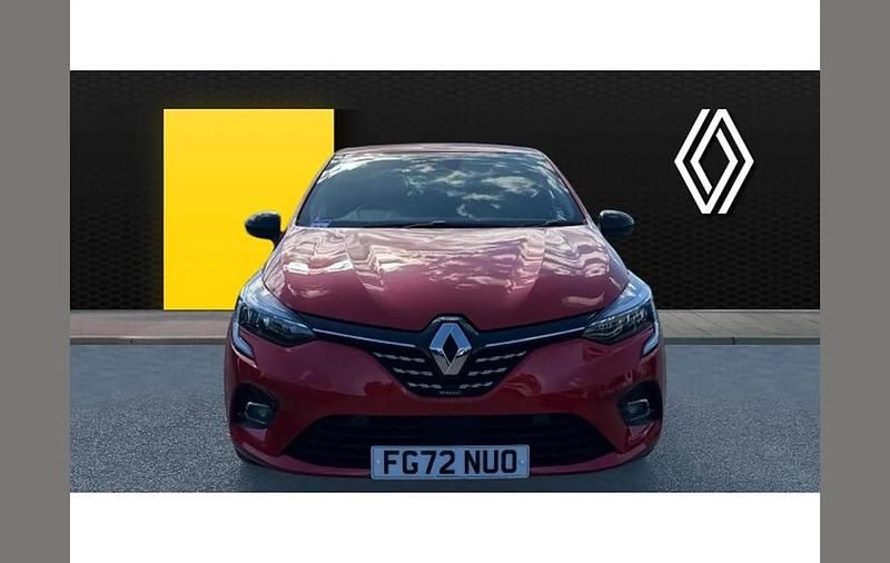 Used Renault Clio V Techno 145 HP (106 kW) 2022 Red Hatchback