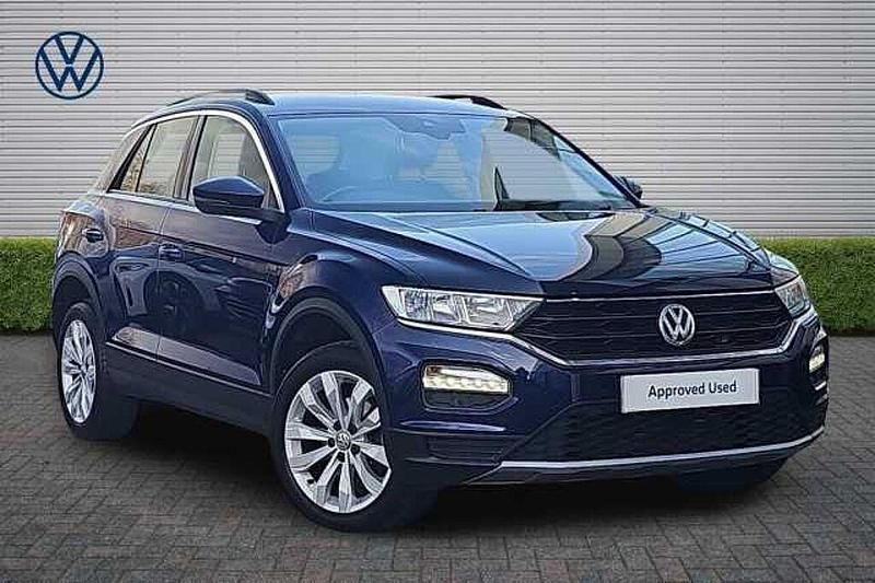 Used VW T-Roc SE 115 HP (84 kW) 2019 Atlantic blue SUV