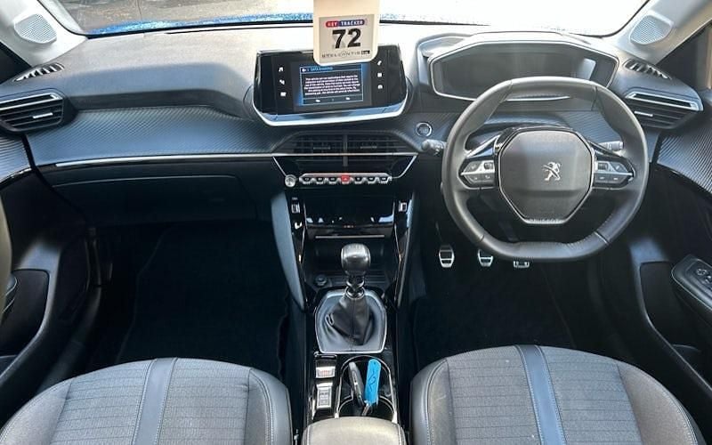 Used Peugeot 208 Allure+ 102 HP (75 kW) 2023 Blue Hatchback