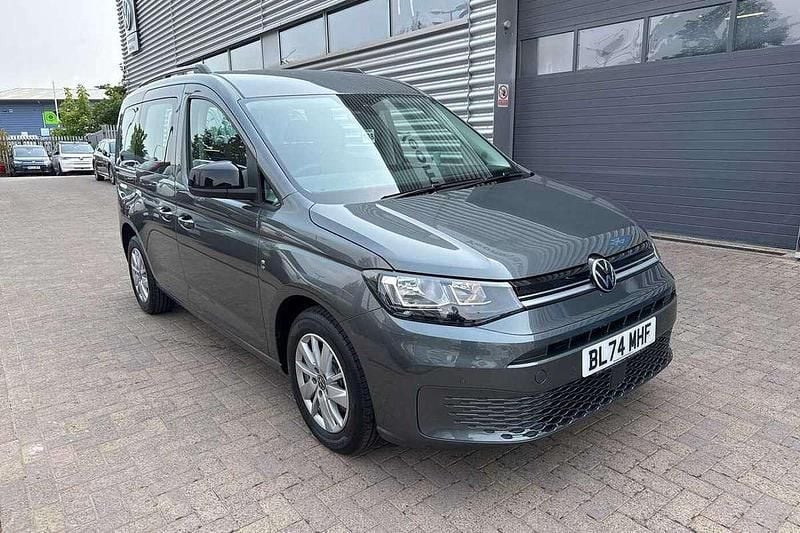 Grey New 2025 VW Caddy Life MPV | £29,990 (Fair price) - Image 1/4