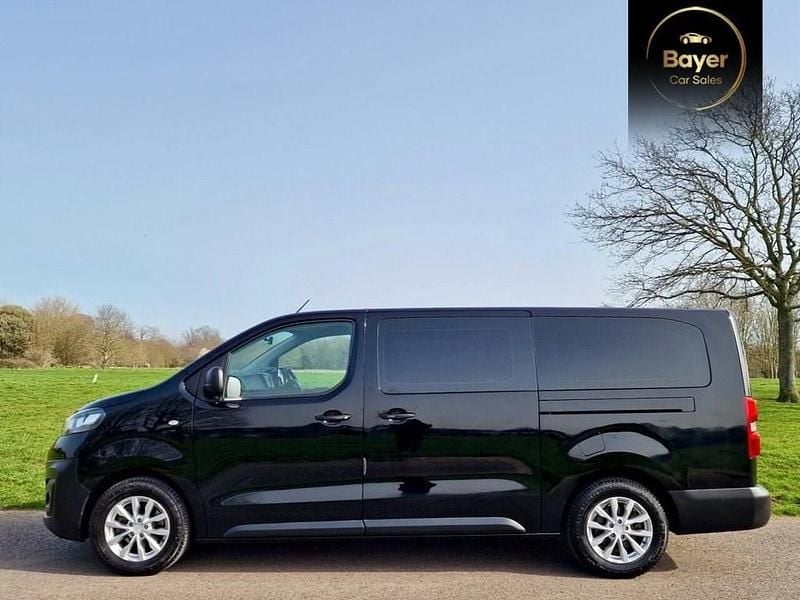 Used Vauxhall Vivaro 100 kW (136 HP) 2023 Black MPV