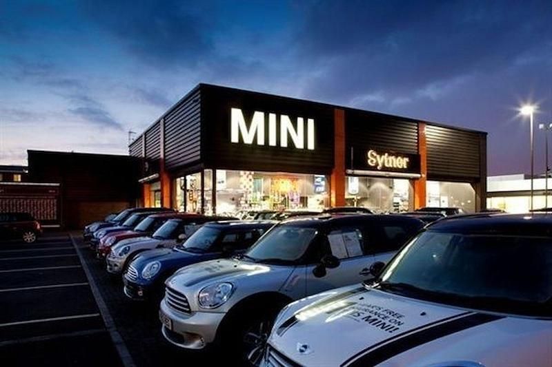 Used Mini Cooper Countryman Classic 134 HP (98 kW) 2022 Green SUV