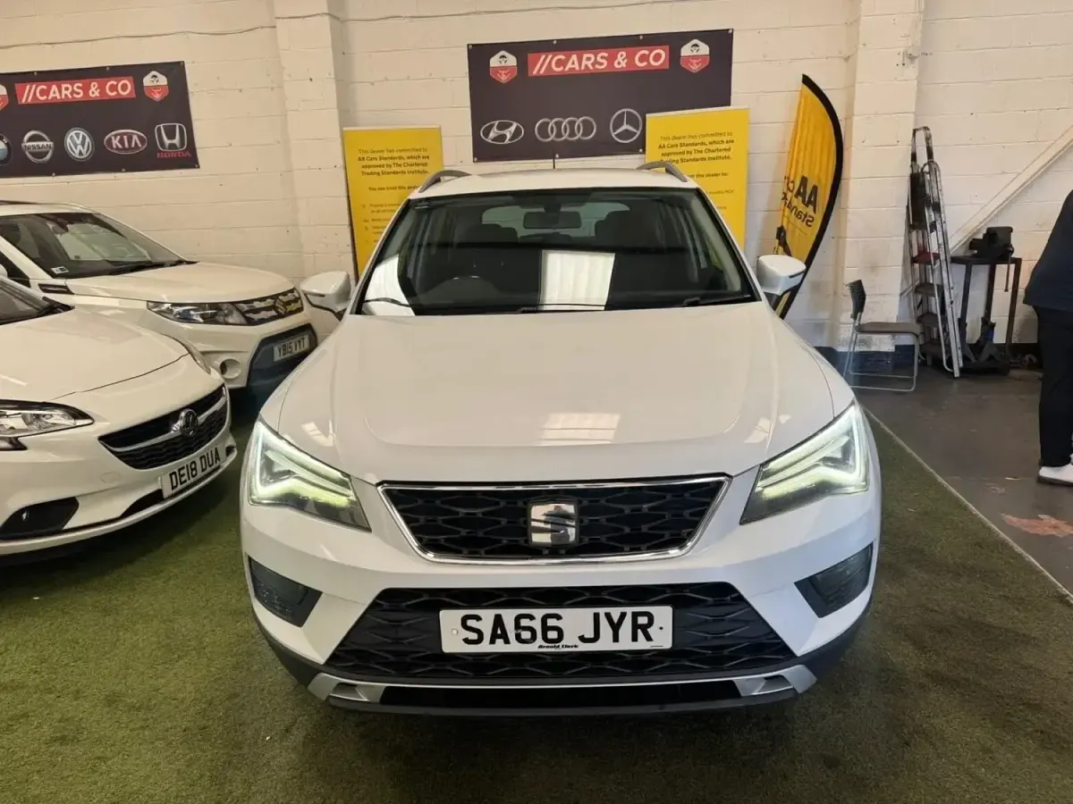 Begagnad Seat Ateca Ecomotive 115 HK (84 kW) 2016 Vit SUV