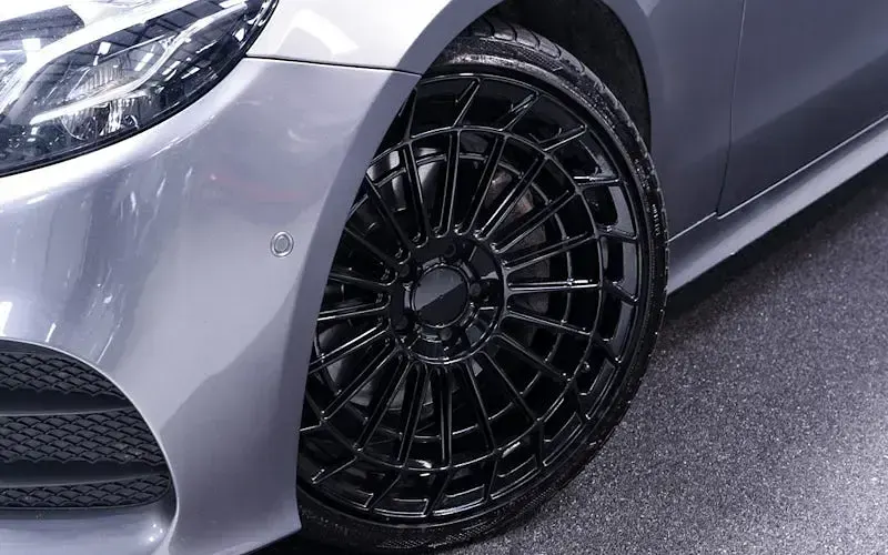 Gebraucht Mercedes E220 AMG Line Premium 194 PS (142 kW) 2020 Grau Coupé
