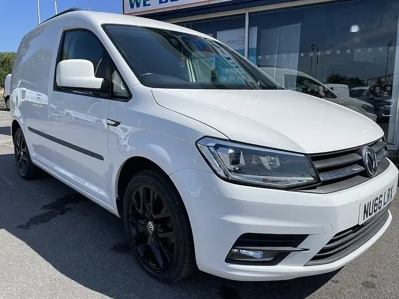 Used VW Caddy Highline 140 HP (102 kW) 2016 White MPV