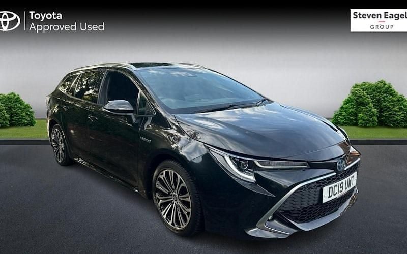 Used 2022 Toyota Corolla Estate | £17,977 - Image 1/4