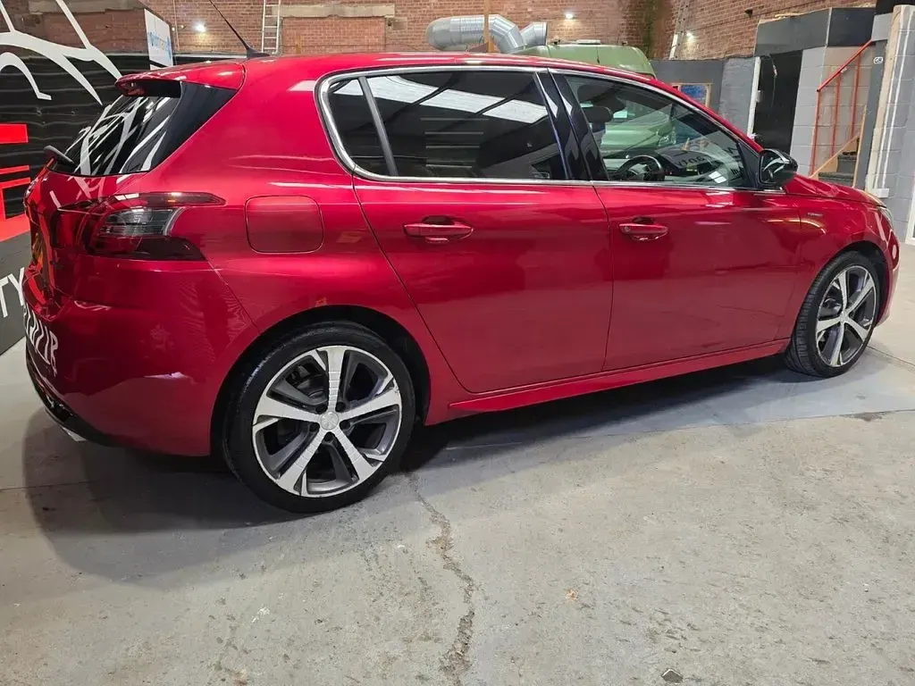 Used Peugeot 308 GT-line 2019 Red Hatchback