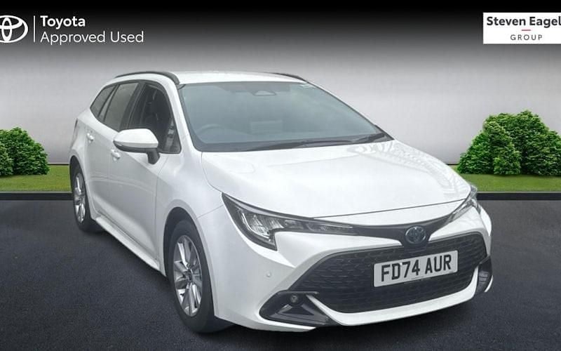 Used 2025 Toyota Corolla Estate | £24,570 (Fair price) - Image 1/4