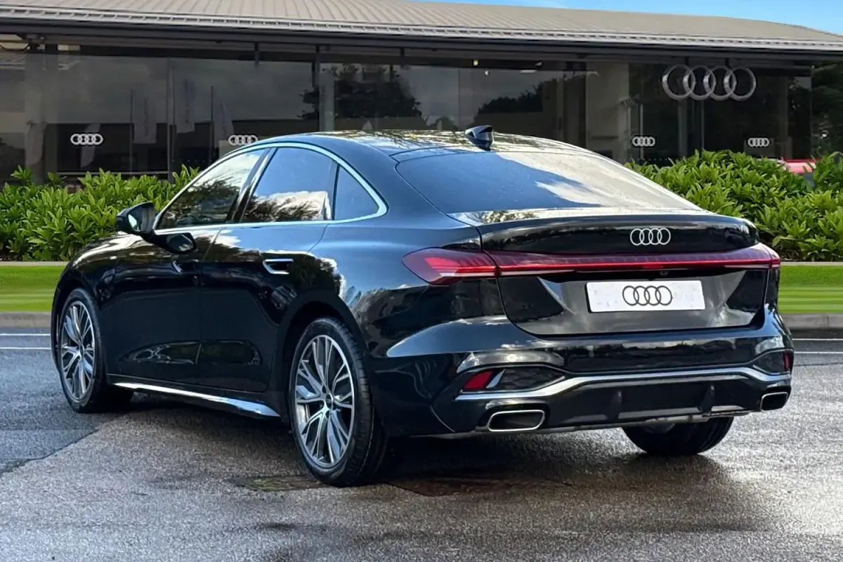 Ny Audi A5 S-Line 2025 Svart Sportkupé