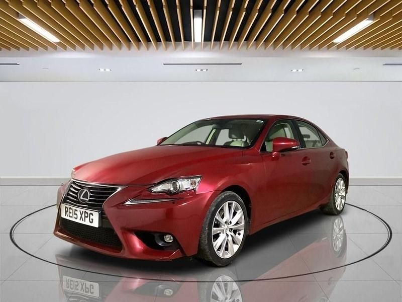 Used Lexus IS300h Executive Line 2015 Red Sedan