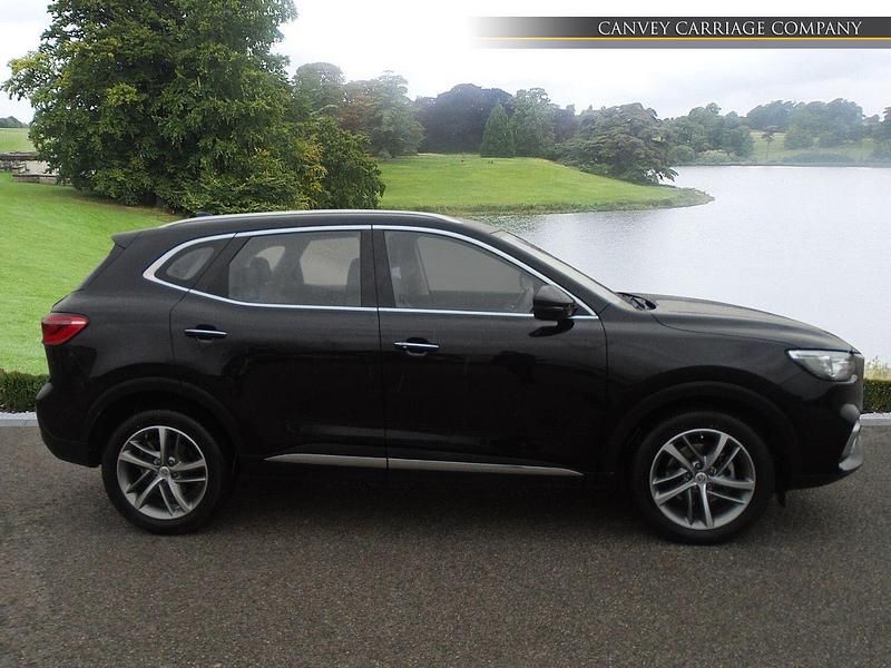 Usado MG HS Excite 162 HP (119 kW) 2023 Preto SUV