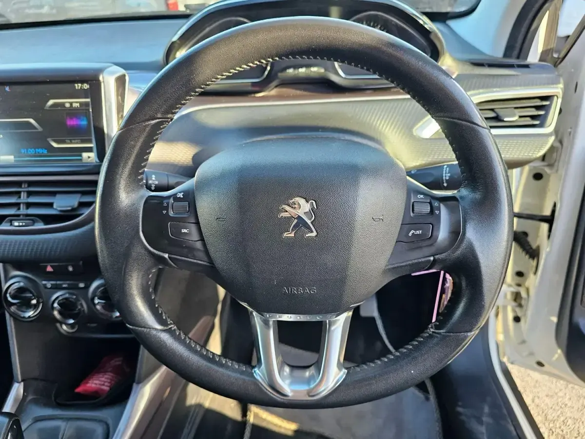 Second-hand Peugeot 2008 Active 2014 Alb SUV