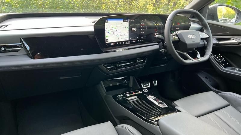 Used Audi Q6 e-tron S-Line 185 kW (252 HP) 2025 Grey SUV