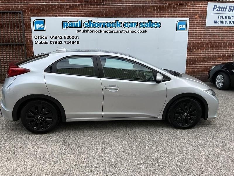 Silver Used 2014 Honda Civic SE Plus Hatchback | £6,489 (Fair price) - Image 1/4