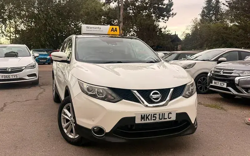 Used Nissan Qashqai Acenta Premium 116 HP (85 kW) 2015 SUV