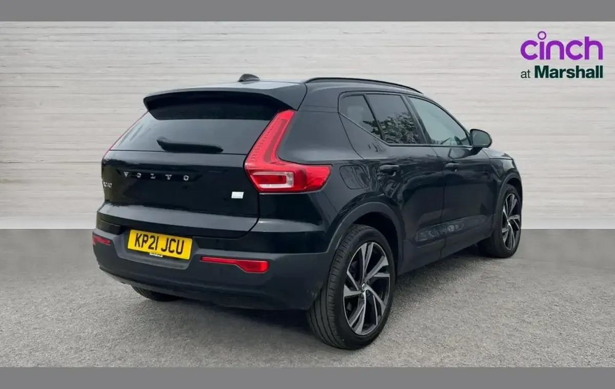 Used Volvo XC40 R-Design Pro 258 HP (189 kW) 2021 Black SUV