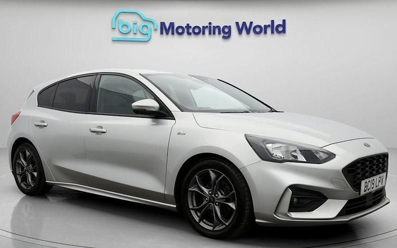 Used 2020 Ford Focus ST-Line Hatchback | £10,000 (Good price) - Image 1/4