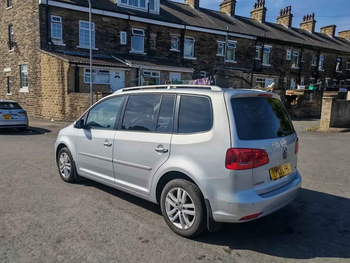 Used VW Touran SE 105 HP (77 kW) 2013 Silver MPV