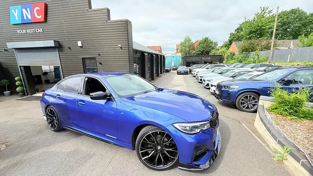 Used BMW 318 M Sport 2021 Blue Sedan