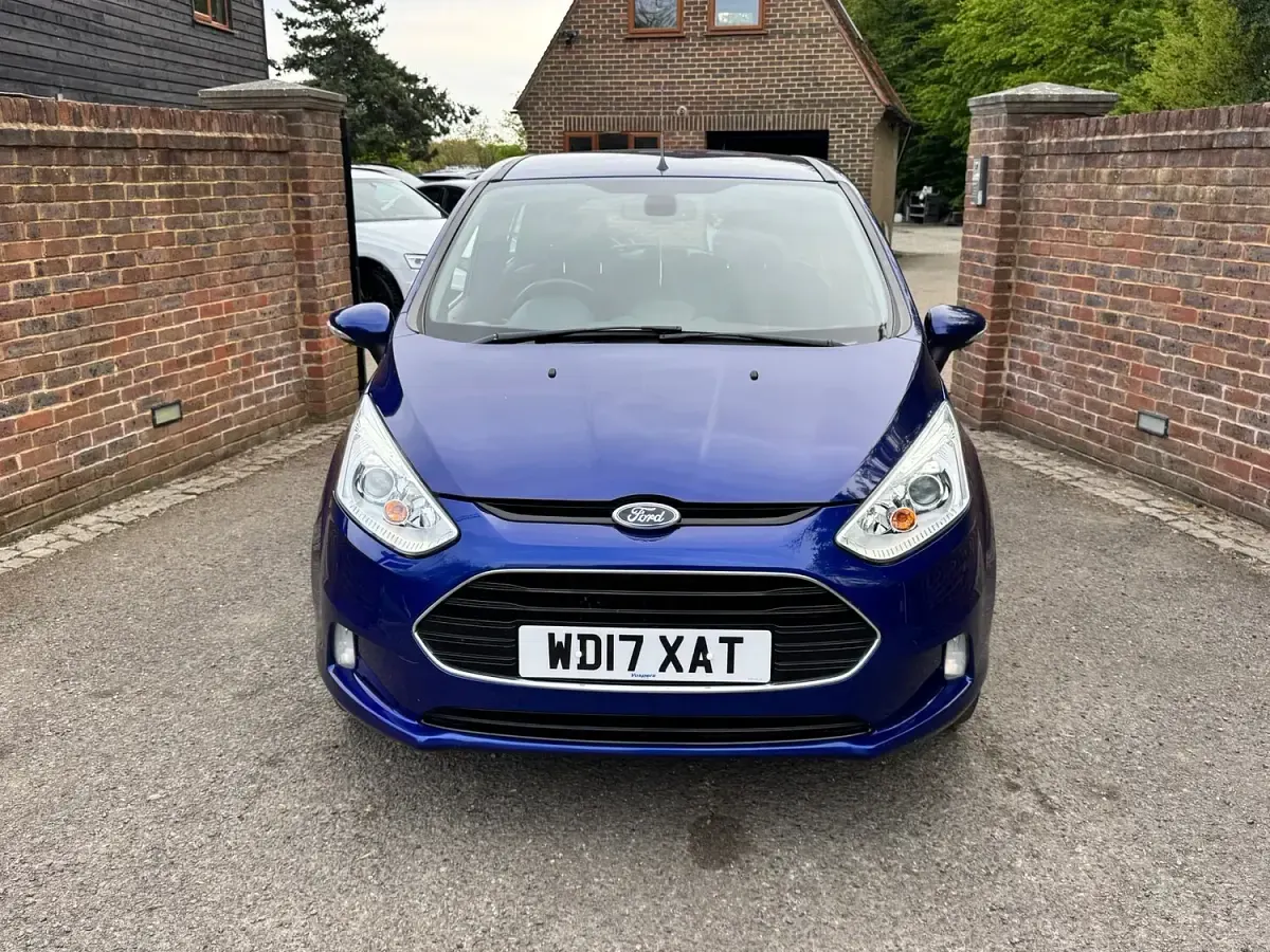 Used Ford B-MAX Titanium 105 HP (77 kW) 2017 Blue MPV