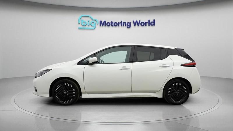 Used Nissan Leaf N-Connecta 110 kW (150 HP) 2023 Hatchback