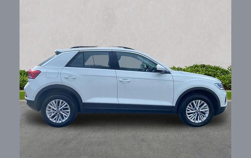 Used VW T-Roc Life 150 HP (110 kW) 2025 White SUV