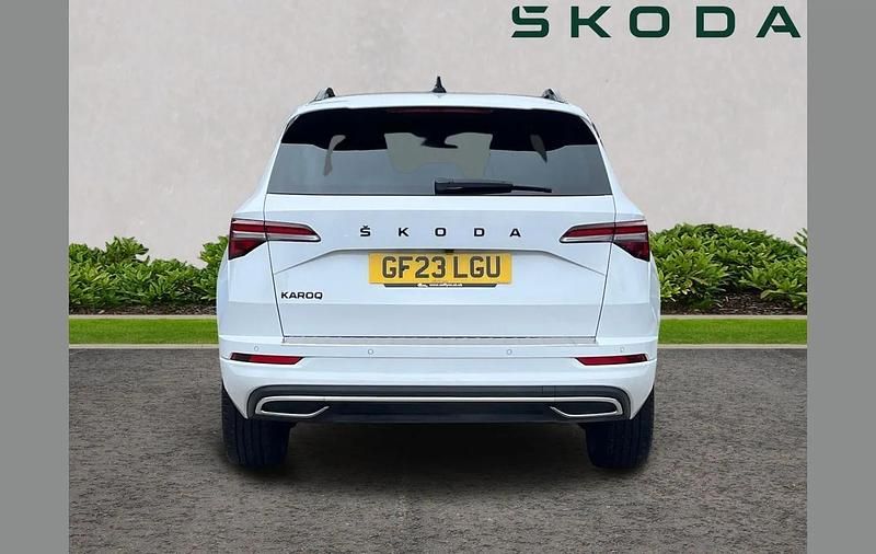 Used Skoda Karoq SportLine 147 HP (108 kW) 2023 Moon white metallic SUV