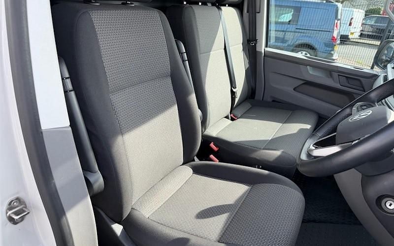 Used VW Transporter Highline 110 HP (80 kW) 2024 Van