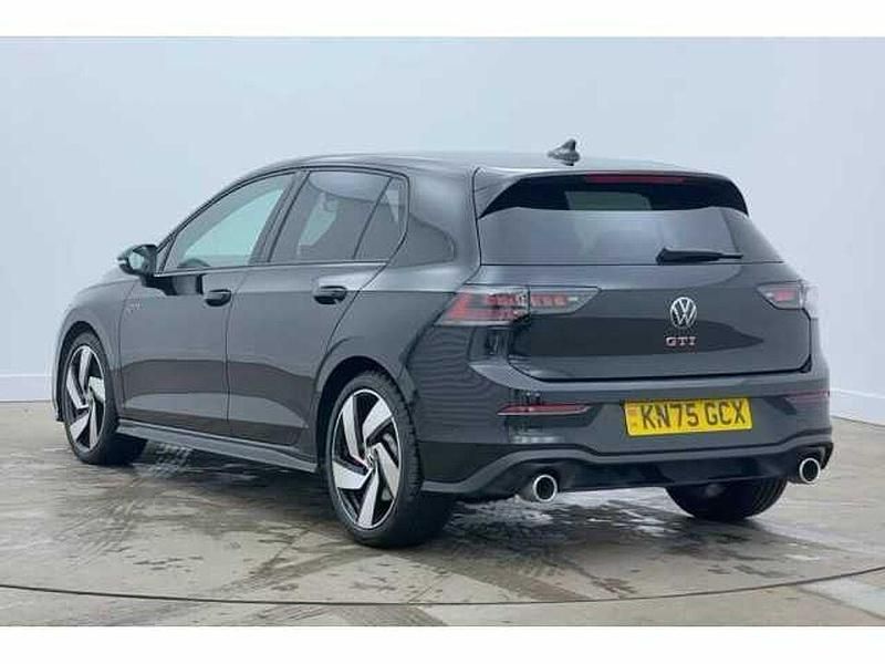 Used VW Golf VIII 265 HP (194 kW) 2025
