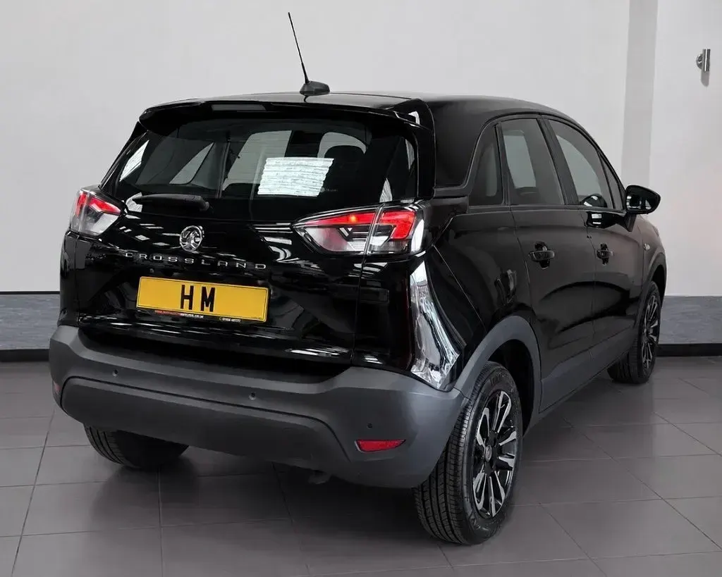 Used Vauxhall Crossland S 130 HP (95 kW) 2021 Black SUV