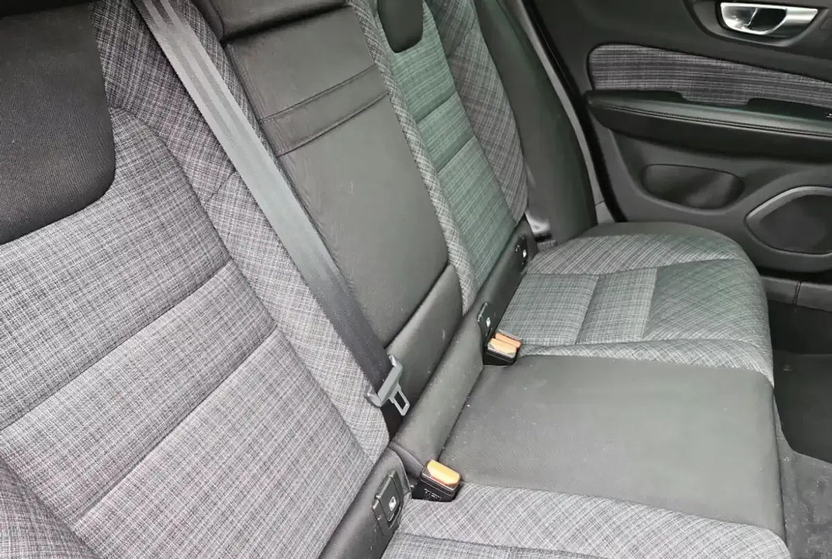 Usado Volvo V60 Core 2023 Preto Carrinha